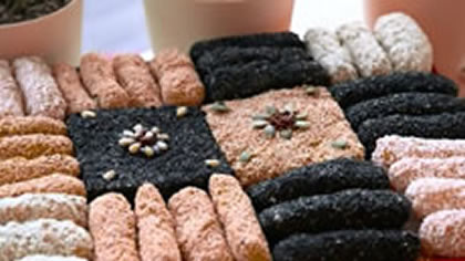 Making Hangwa Korean Traditional Cookies